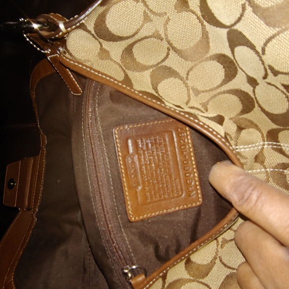 Like New Authentic Coach Purse - Picture 4 of 7